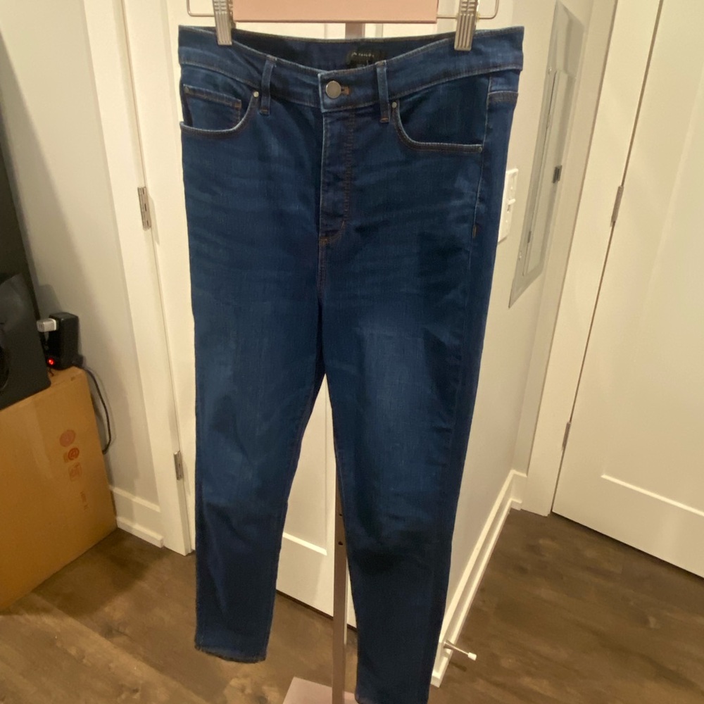 Like New! Ann Taylor High Rise The Skinny Dark Blue Denim Jeans 6